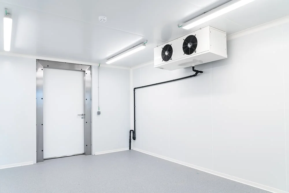 Professional commercial cold room installation with insulated panels and temperature control systems